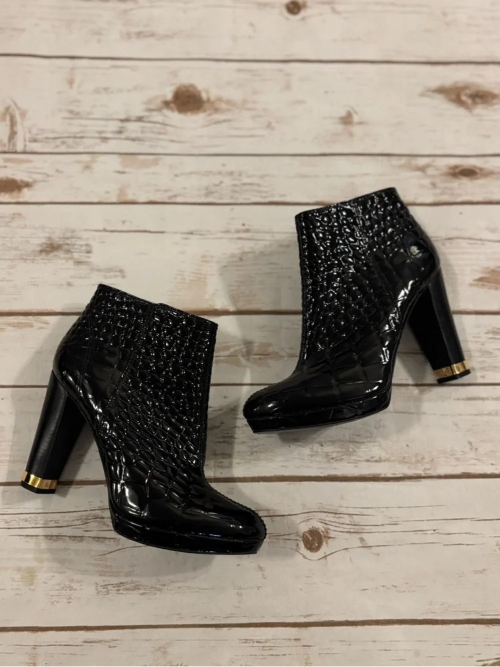 Tory Burch Leigh croc-embossed patent leather ankle boots gold-tone hardware